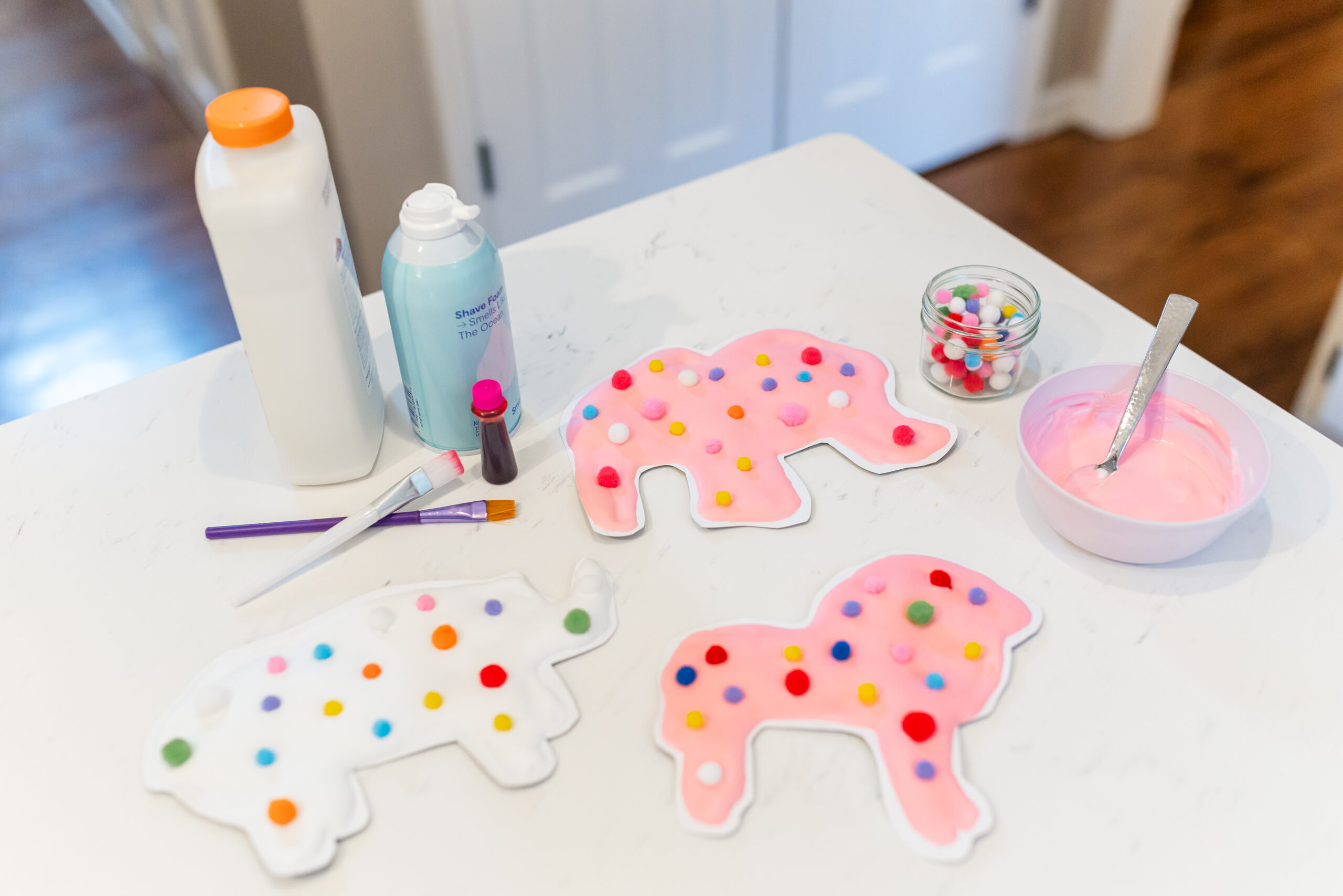 How to Make Puffy Paint – an easy and fluffy DIY!